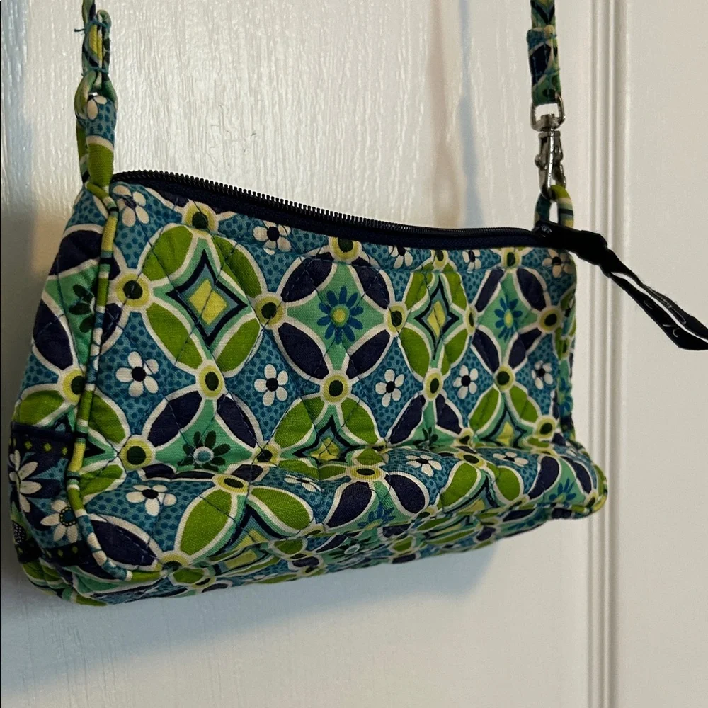 Vera Bradley RETIRED Daisy Daisy  design Lime Green & Blue Patterned Women's Bag - Picture 4 of 6
